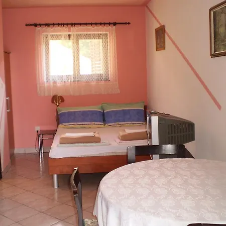 Studio Leros *